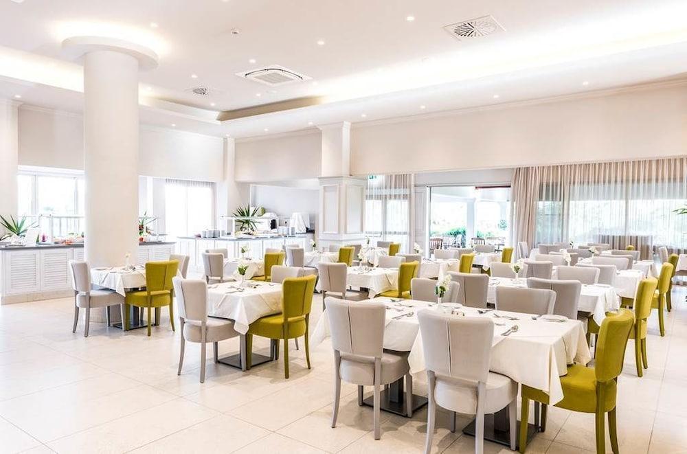 Nissiana Hotel & Bungalows ไอยานาปา ภายนอก รูปภาพ