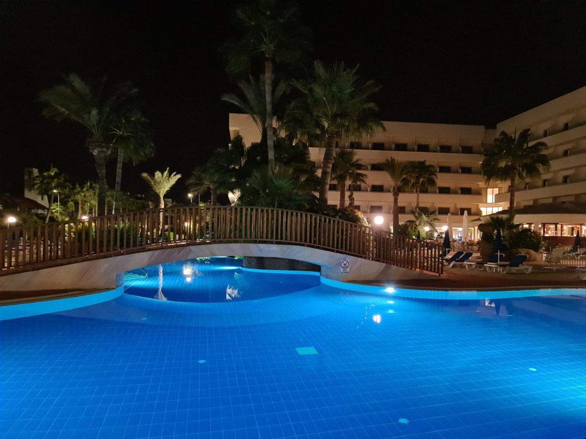 Nissiana Hotel & Bungalows ไอยานาปา ภายนอก รูปภาพ