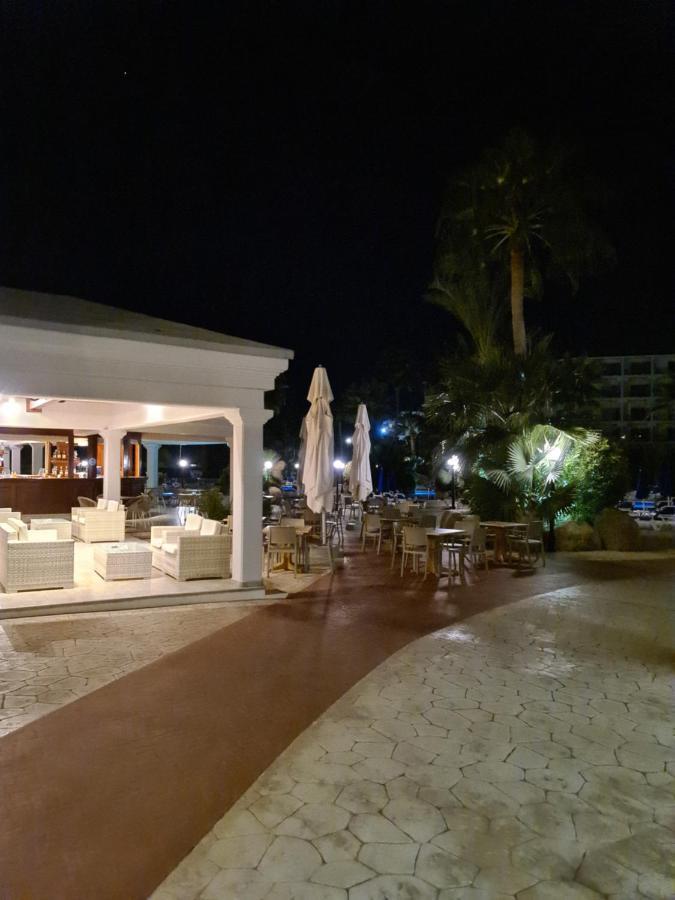 Nissiana Hotel & Bungalows ไอยานาปา ภายนอก รูปภาพ