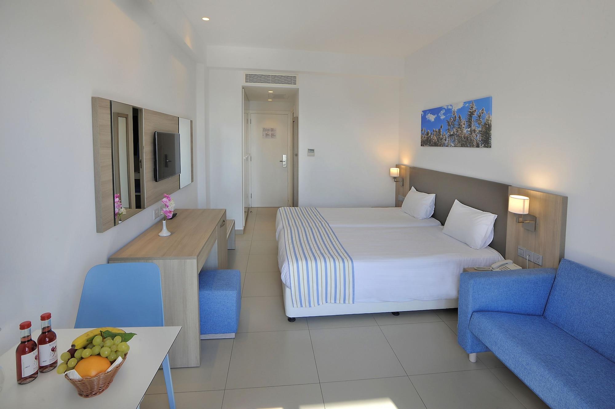 Nissiana Hotel & Bungalows ไอยานาปา ภายนอก รูปภาพ
