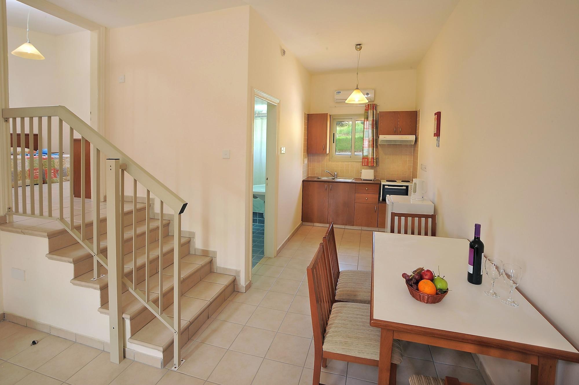 Nissiana Hotel & Bungalows ไอยานาปา ภายนอก รูปภาพ