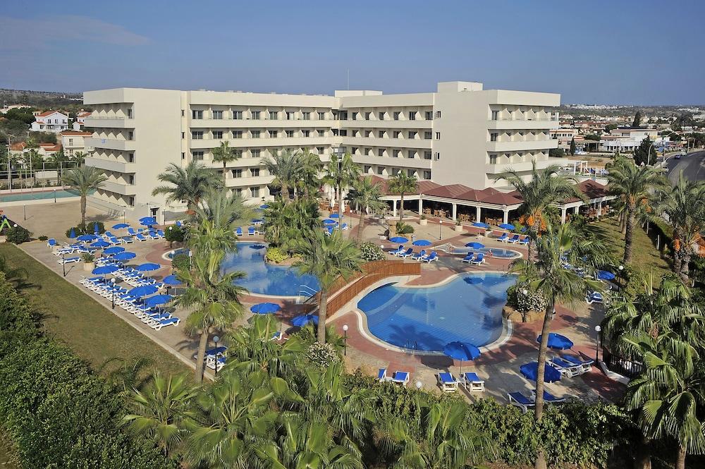 Nissiana Hotel & Bungalows ไอยานาปา ภายนอก รูปภาพ