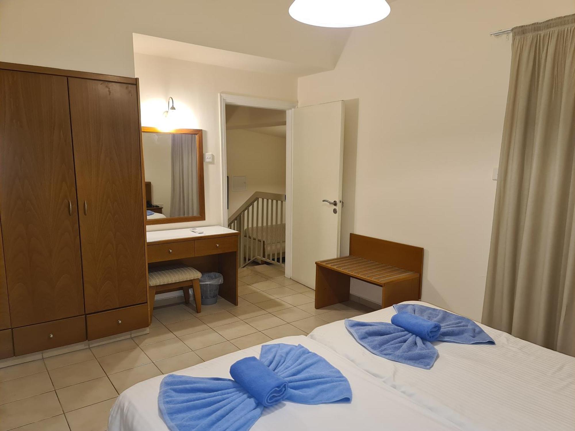 Nissiana Hotel & Bungalows ไอยานาปา ภายนอก รูปภาพ